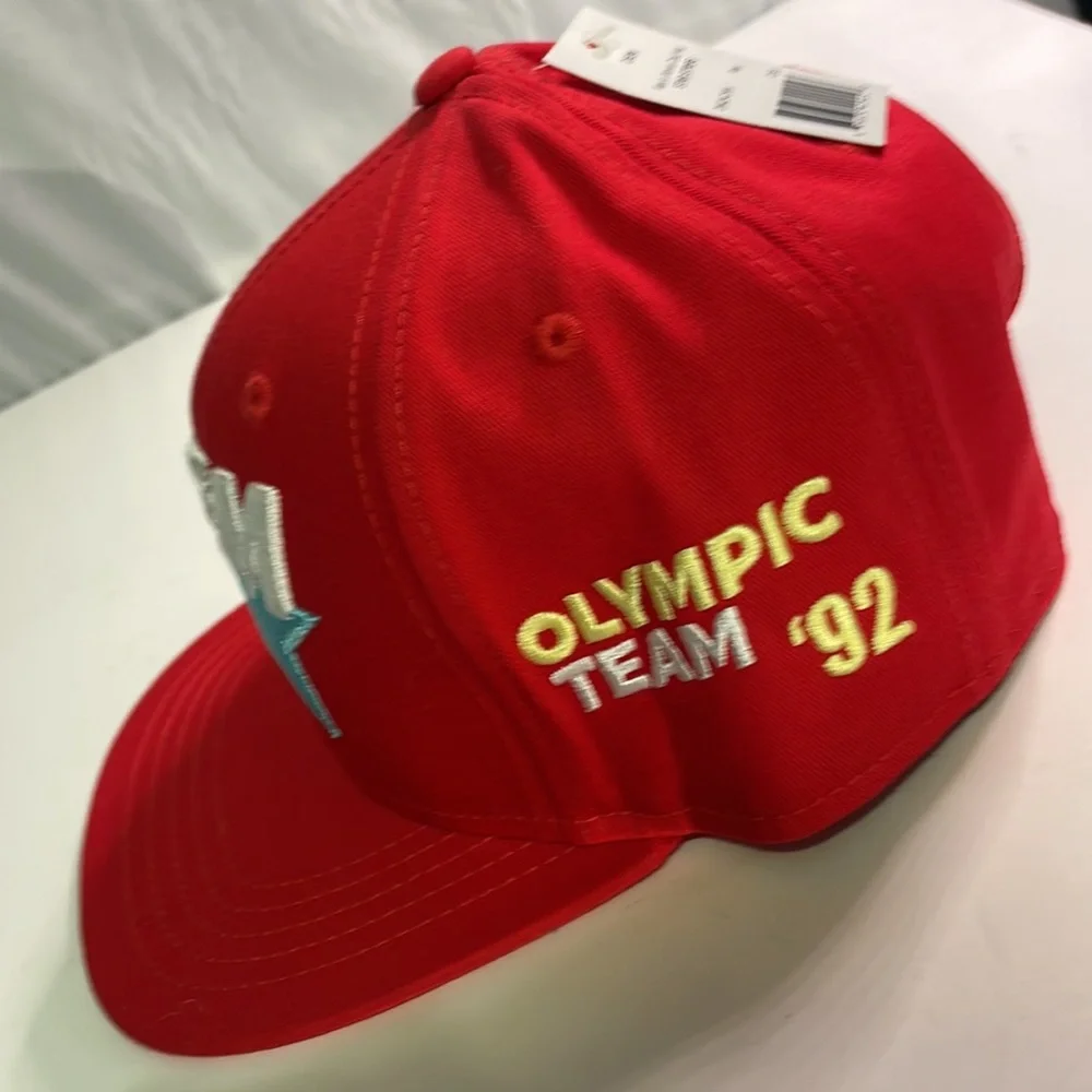 Diem SnapBack - Picture 2 of 4